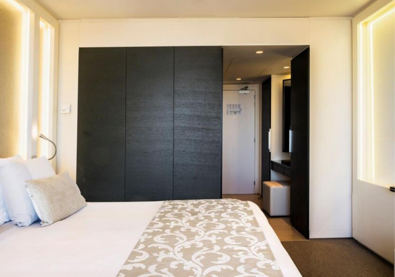 The Hotel Brussel Bagian luar foto